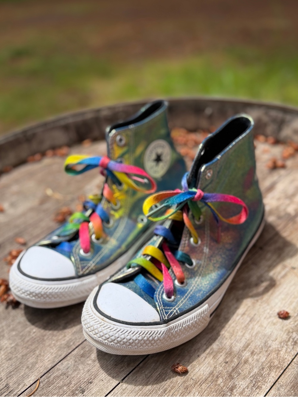 ✨ Iridescent High Top Converse Shoes✨ Kid’s size 4